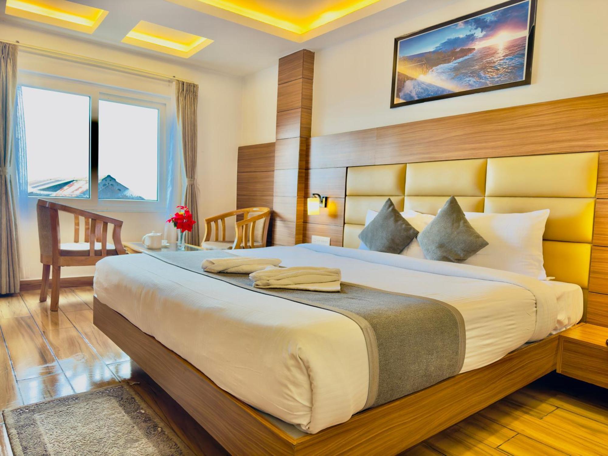 Hotel Bella Vista Darjeeling Near Drc Paid Paking Exteriör bild