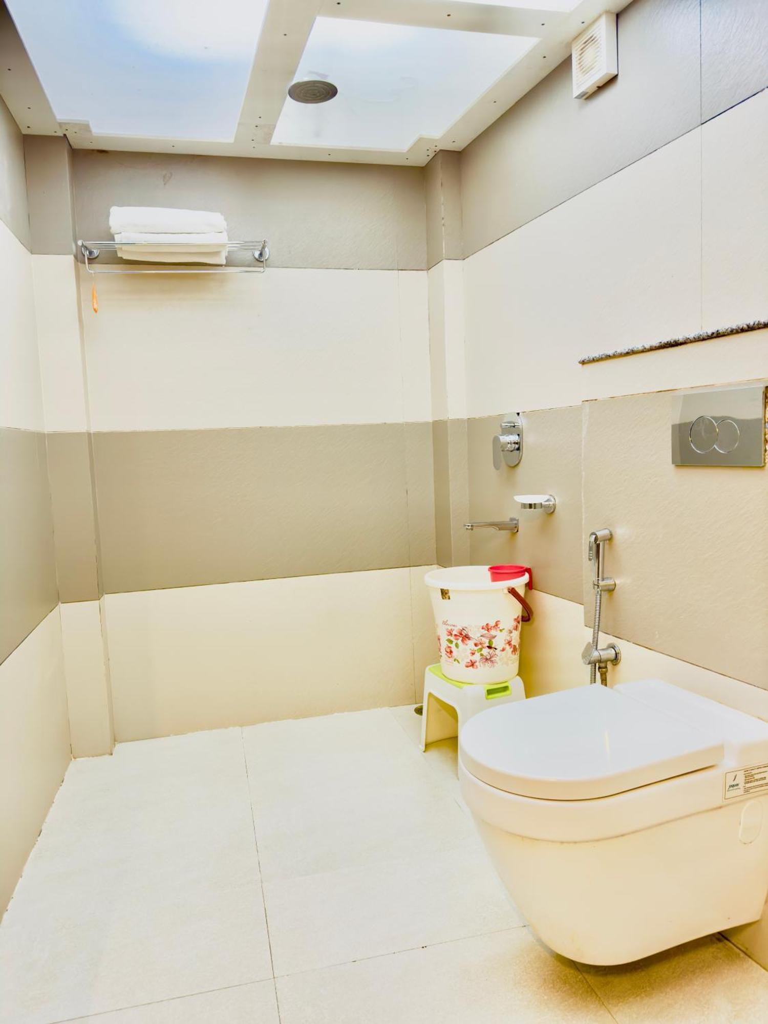 Hotel Bella Vista Darjeeling Near Drc Paid Paking Exteriör bild
