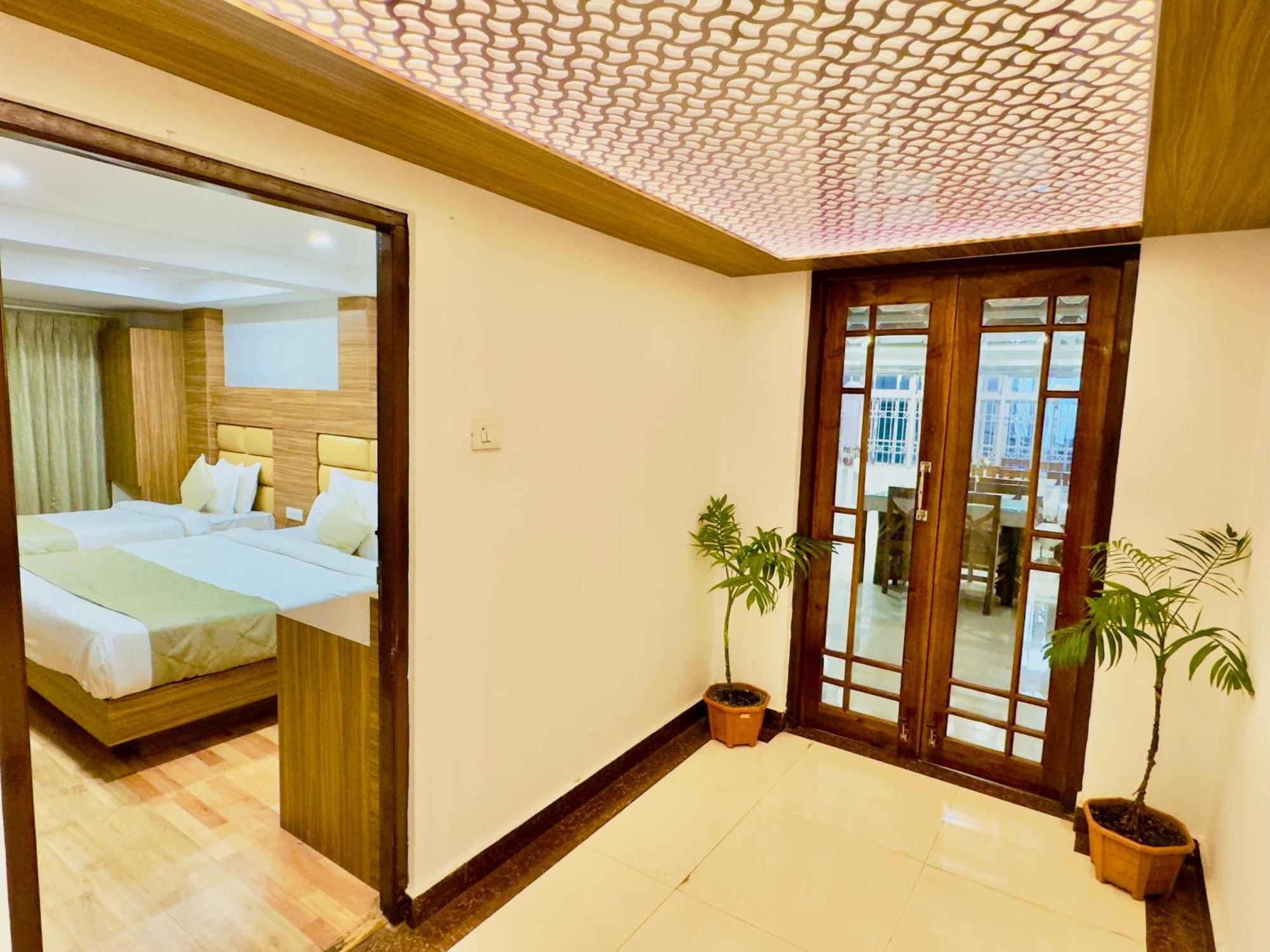 Hotel Bella Vista Darjeeling Near Drc Paid Paking Exteriör bild
