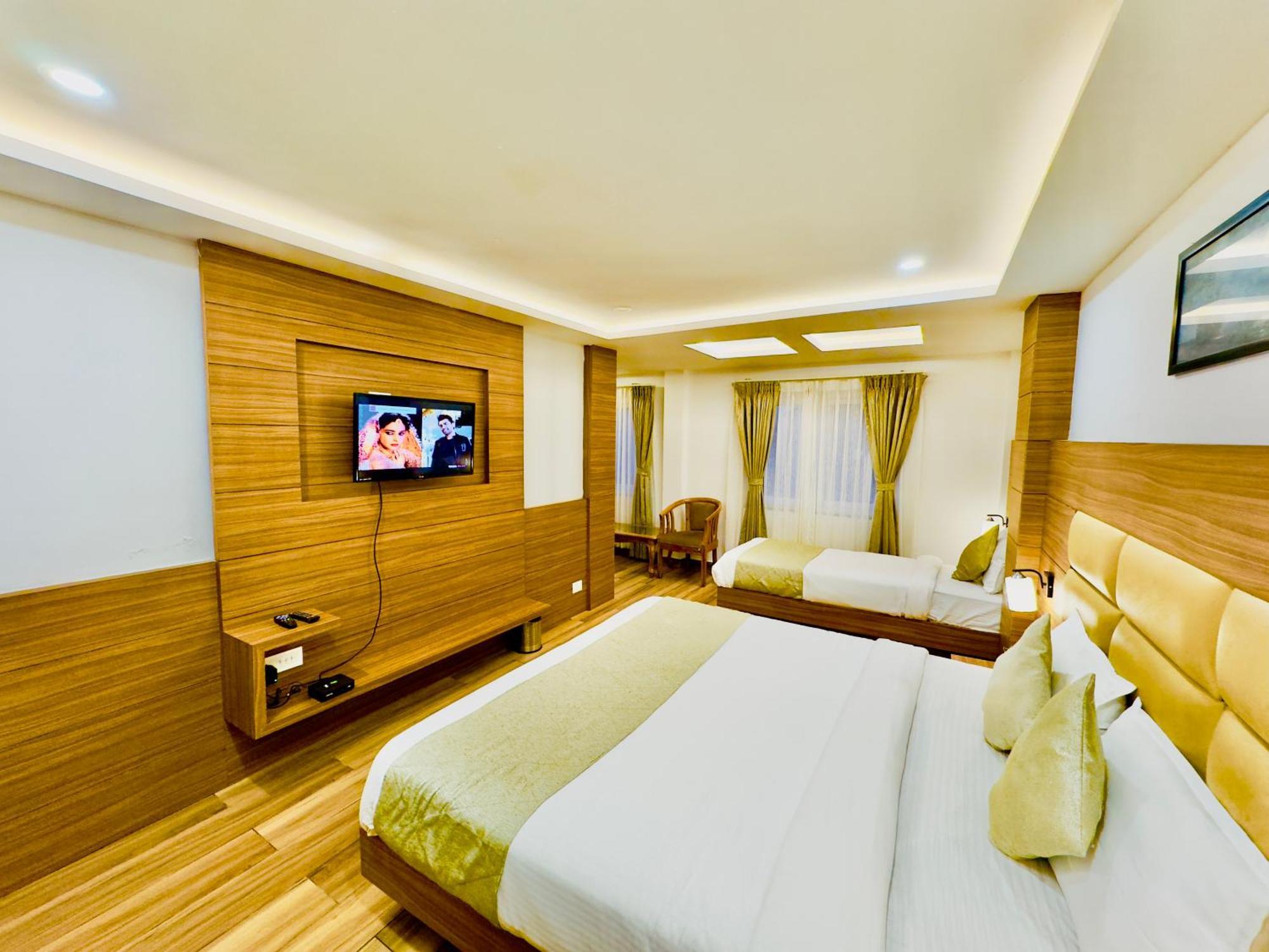 Hotel Bella Vista Darjeeling Near Drc Paid Paking Exteriör bild